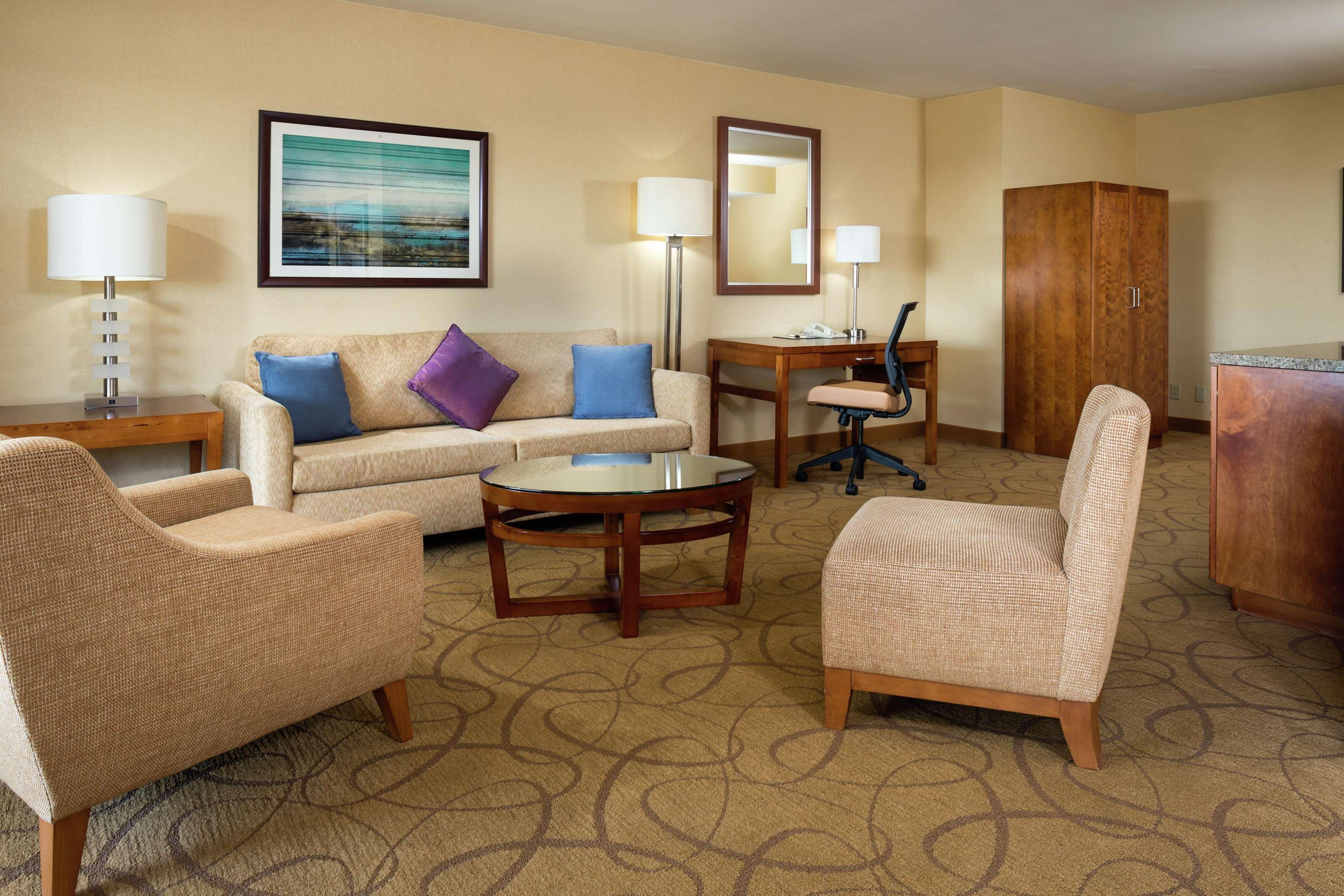 Doubletree By Hilton Carson Otel Dış mekan fotoğraf